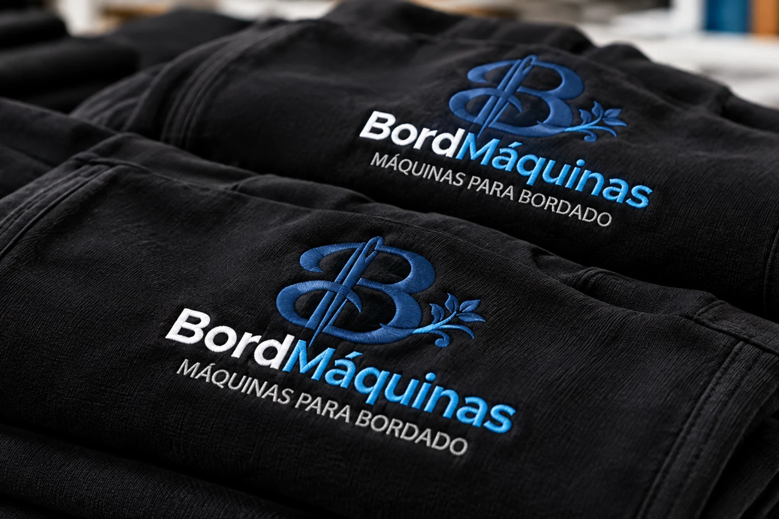 Peças de confecção com bordado profissional